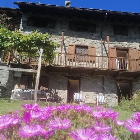 La Casa Di Martina Saint-Vincent Exterior photo